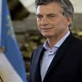 رئيس الأرجنتين حمامة سلام قبل السوبر كلاسيكو