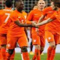 هولندا تتأهل بعد غياب عن المحافل الدولية